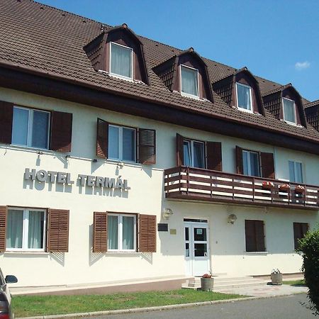 Hotel Termal Tiszaujvaros Bagian luar foto