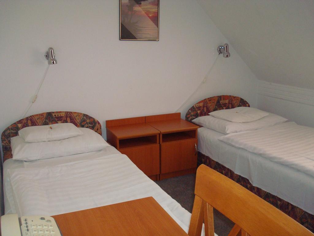 Hotel Termal Tiszaujvaros Ruang foto